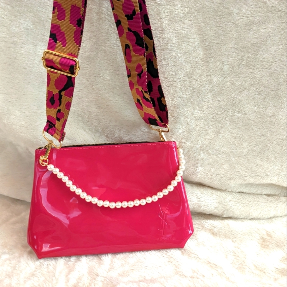 Yves saint Laurent pouch - Picture 8 of 11